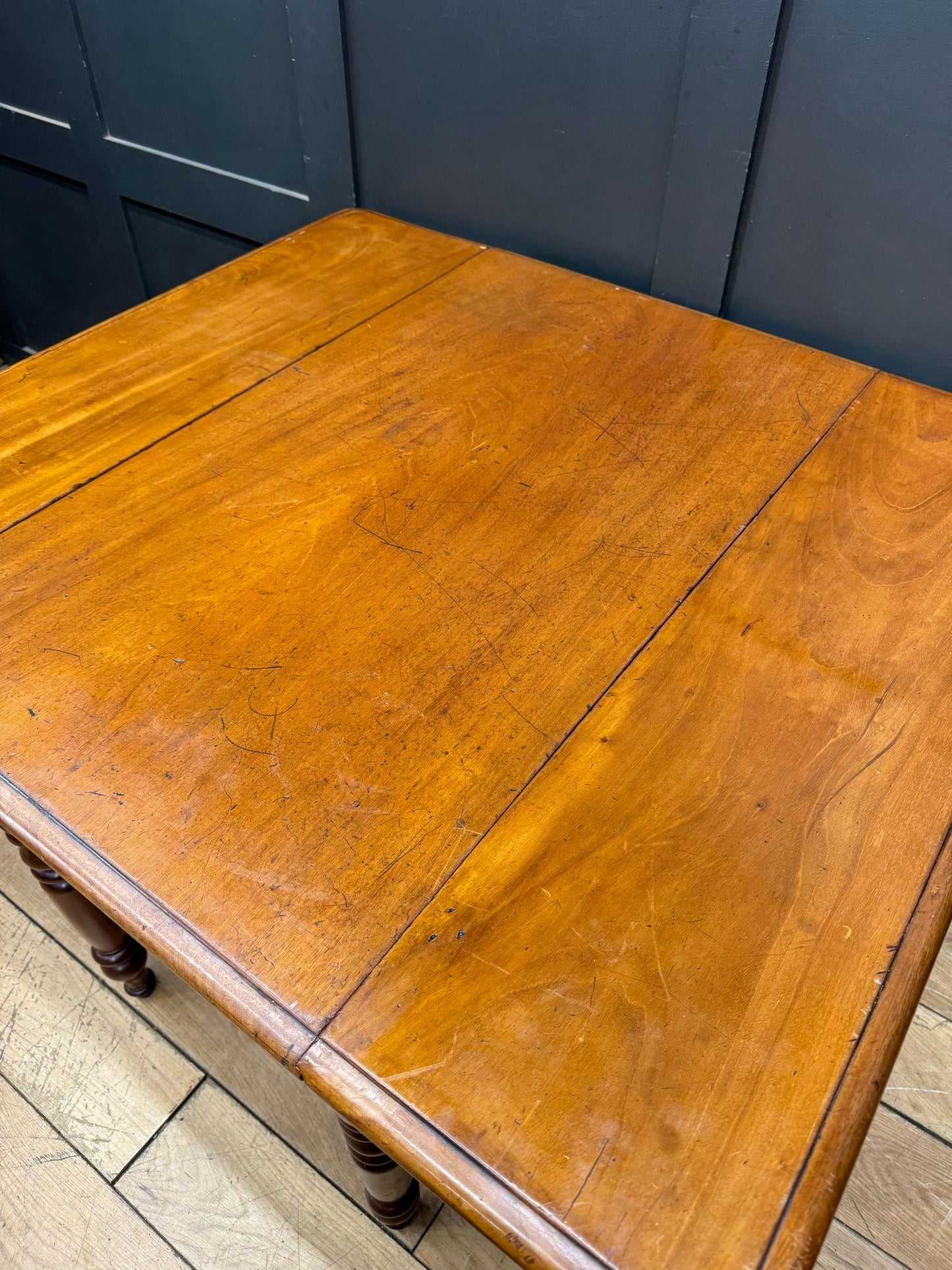 Antique Extending Mahogany Pembroke Table / Drop Leaf Sideboard With Drawer