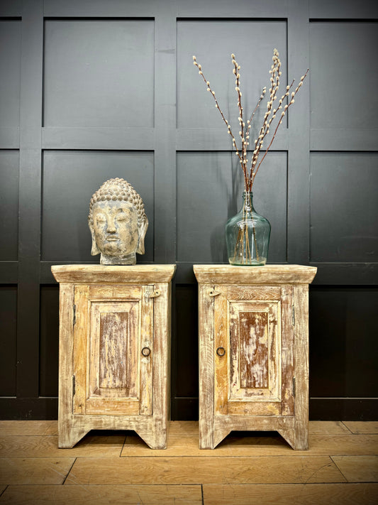 Vintage Pair Of Teak Bedside Cupboards / Side Sofa Tables / Bedside Tables