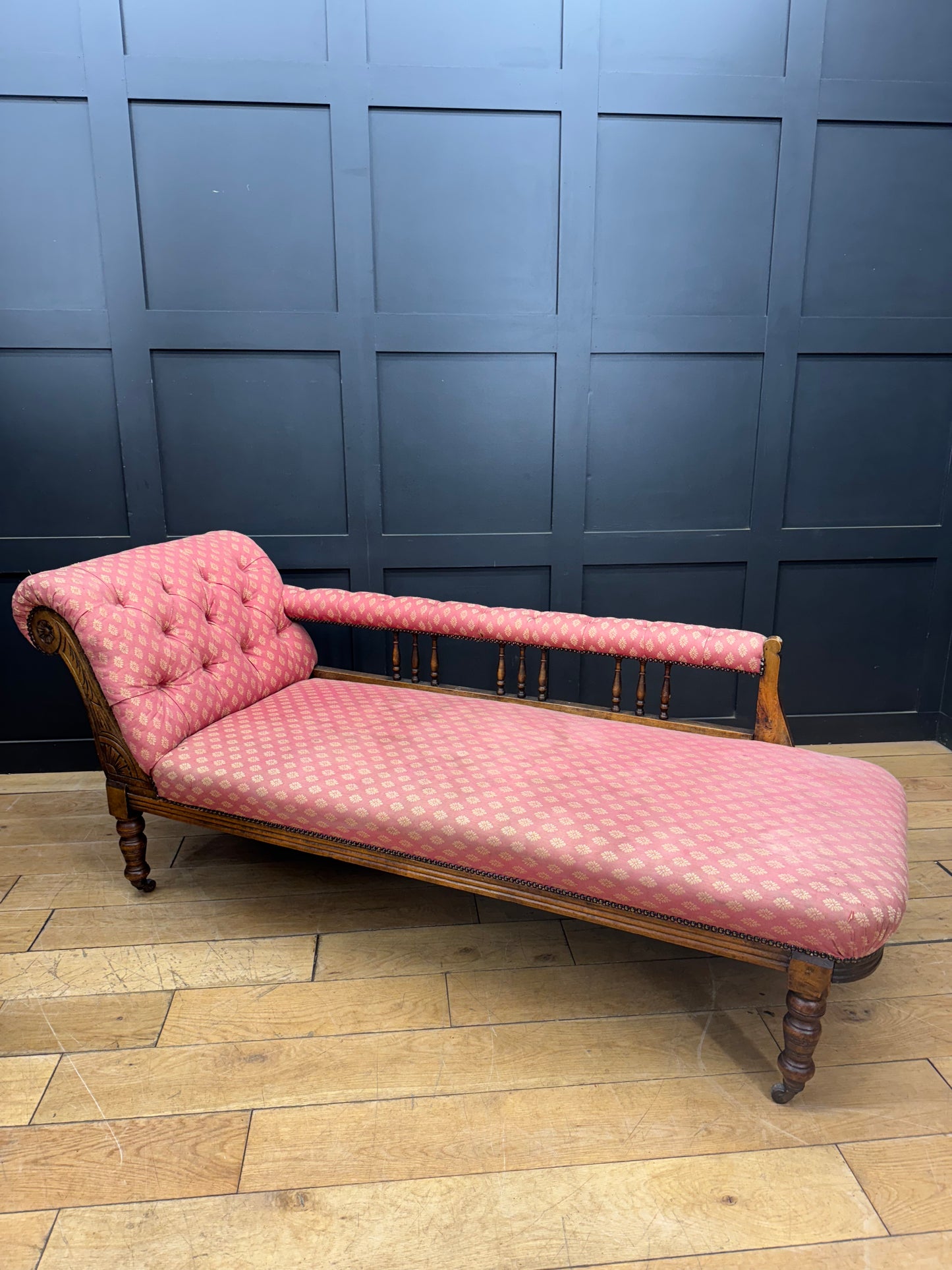 Antique Chaise Longue  / Antique Day Bed /Mahogany Frame Sofa / Edwardian Chaise