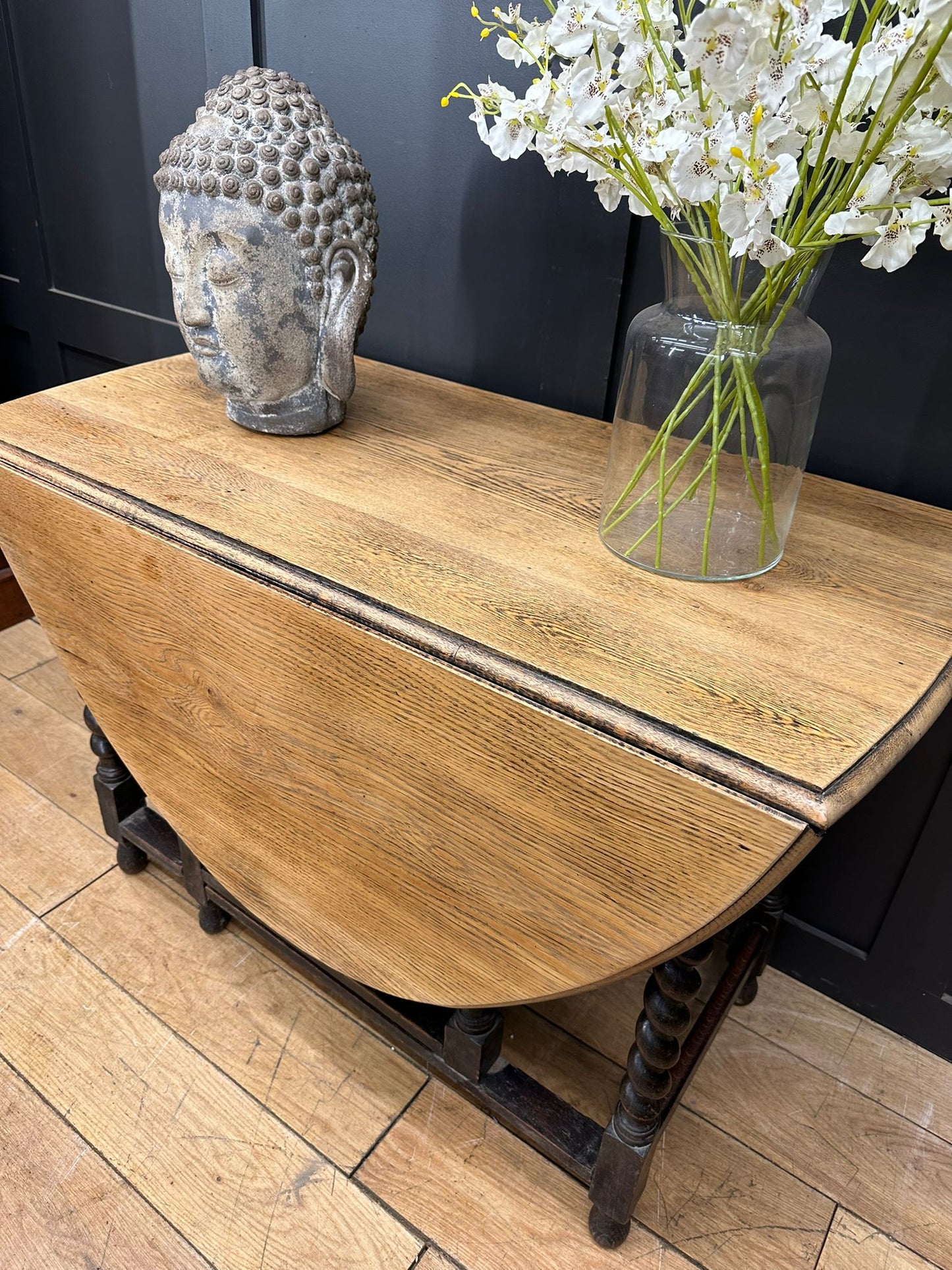Antique Oak Table / Extending Drop Leaf Occasional Table / Oak Sideboard